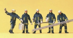 Feuerwehrmänner in moderner E 